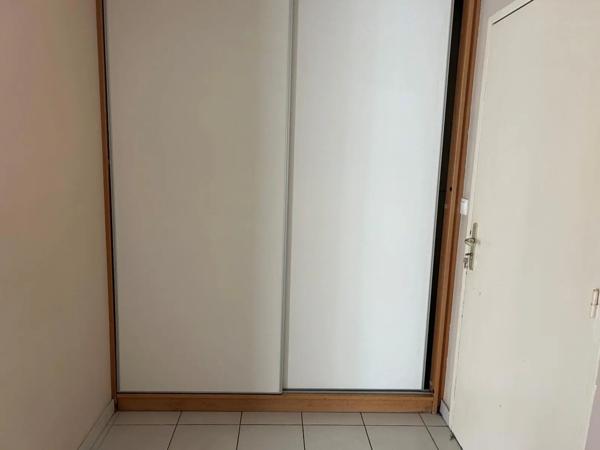 Appartement à louer 5 pièces 94m²