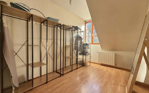 Maison à vendre    5 pièces •  Frôlois