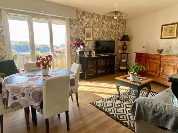 SAINT-SERVAN Centre - Appartement T3 (65 m2) avec Ascenseur et Balcons