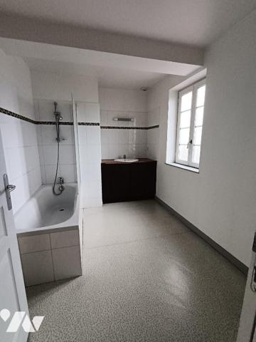 MAISON ANCIENNE 4 CHAMBRES JARDIN