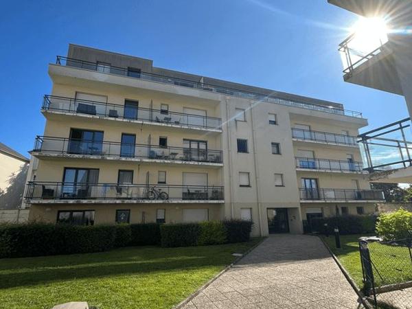 Location Appartement 3 pièces 67.61 m² - 6-10 RUE DU CHEMIN DES POISSONNI Caen 14000