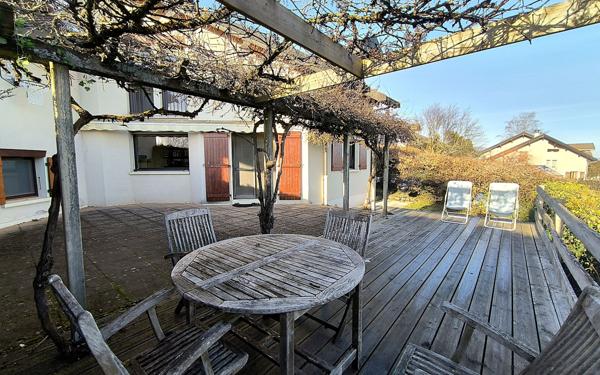 Maison à vendre    5 pièces • 127,59 m2 Thoiry