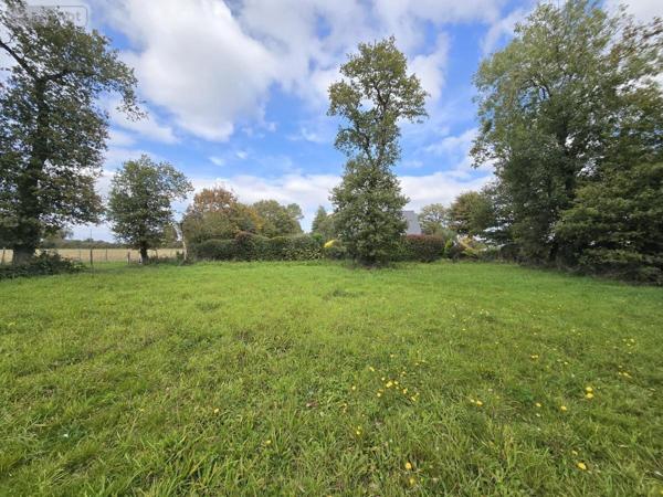 Terrain à Batir à vendre à Saint-Guyomard dans le Morbihan (56460), ref : 56049-762