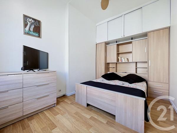 Appartement à vendre  2 pièces - 37,30 m 2   ROCHEFORT  - 17