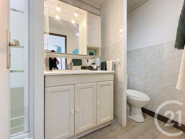 Appartement à vendre  2 pièces - 37,30 m 2   ROCHEFORT  - 17
