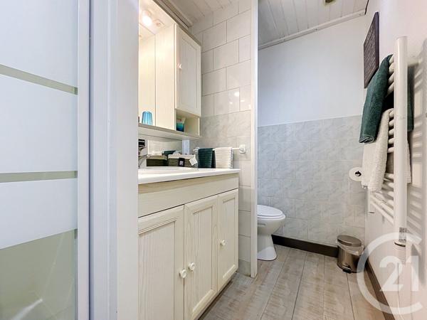 Appartement à vendre  2 pièces - 37,30 m 2   ROCHEFORT  - 17