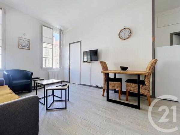Appartement à vendre  2 pièces - 37,30 m 2   ROCHEFORT  - 17