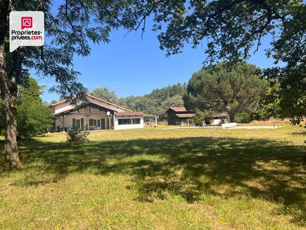 Propriété en pierre 290 m² avec gîte, dépendances, piscine et 4 ha