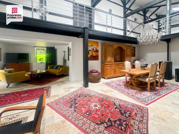 Propriété en pierre 290 m² avec gîte, dépendances, piscine et 4 ha