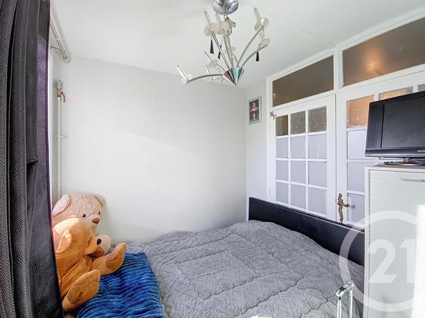 Appartement F3 à vendre  3 pièces - 67,32 m2 ST DENIS - 93