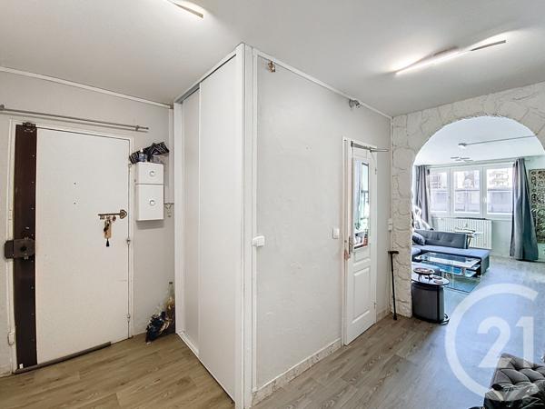 Appartement F3 à vendre  3 pièces - 67,32 m2 ST DENIS - 93