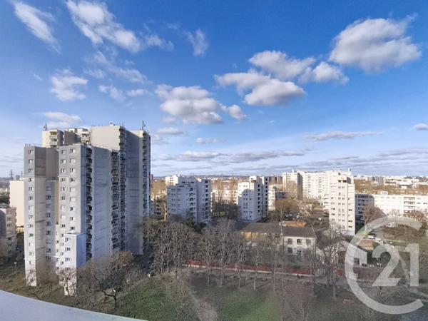 Appartement F3 à vendre  3 pièces - 67,32 m2 ST DENIS - 93