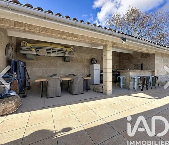 Maison à vendre 5 pièces 215 m² Montauban