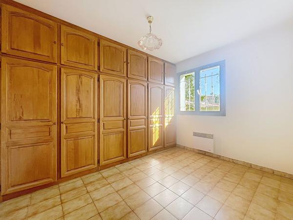 Maison 99 m² avec 3 chambres, garage et jardin au calme - Proche centre ville - Meyreuil (13590)