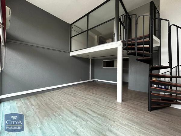 Local commercial à louer 67m² Saint-Laurent-du-Var (06700)