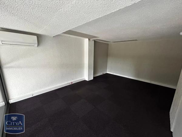 Local commercial à louer 67m² Saint-Laurent-du-Var (06700)