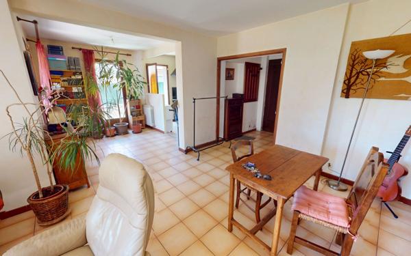 Maison à vendre    3 pièces •  Hyères
