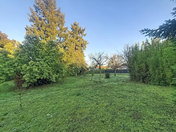 À vendre - Terrain projet construction 1200 m² situé à Saint-Avertin (37550)