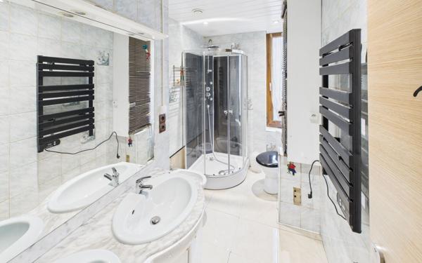 Appartement à vendre    3 pièces • 57,45 m2 Chambéry