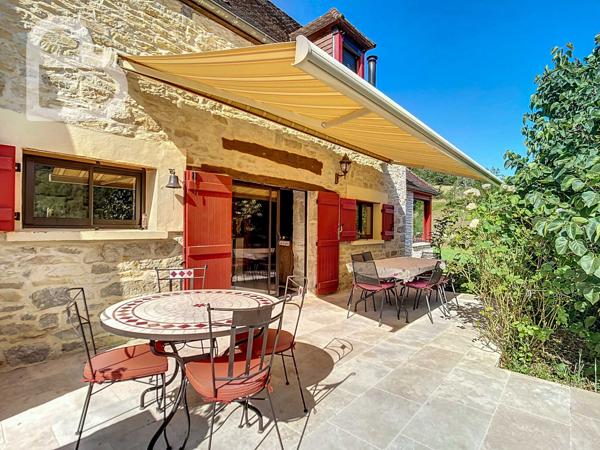 Gourdon (46300) Belle maison en pierre sur 6ha