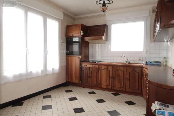 Maison à vendre à Landerneau dans le Finistère (29800), ref : 29038-1672