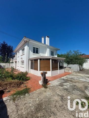 Maison 6 pièces de 130 m² à Séméac (65600)