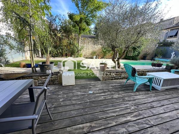 Maison 5 chambres + 1 studio indépendant, piscine et vaste garage