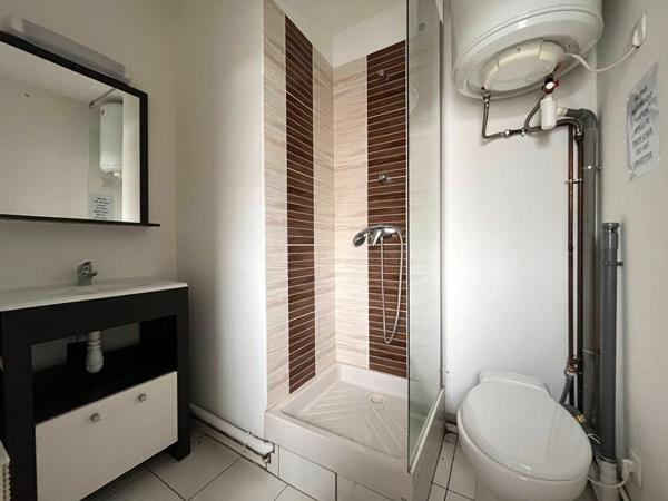 Appartement à louer    1 pièce •  Armentières