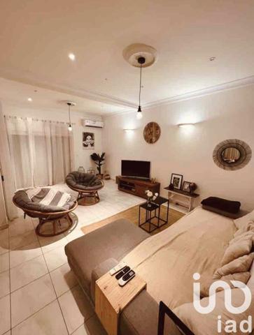 Maison d’architecte 10 pièces de 260 m² à Sainte-Marie (97438)