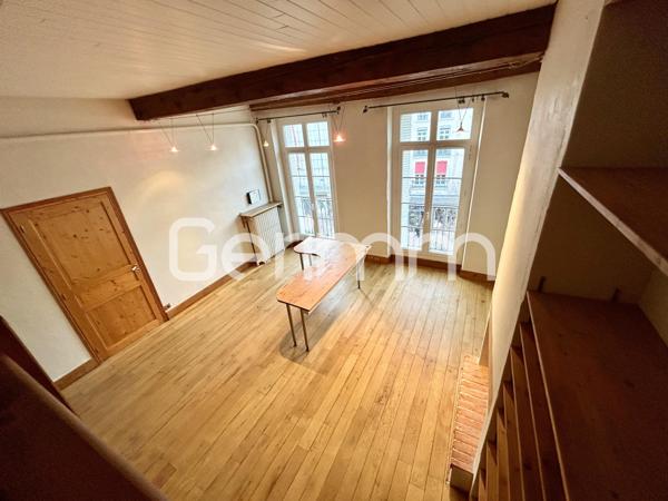 Location Appartement 3 pièces GRENOBLE (38000) - 15 Place Grenette - 71.87m² 1000 €/mois - Gerimm