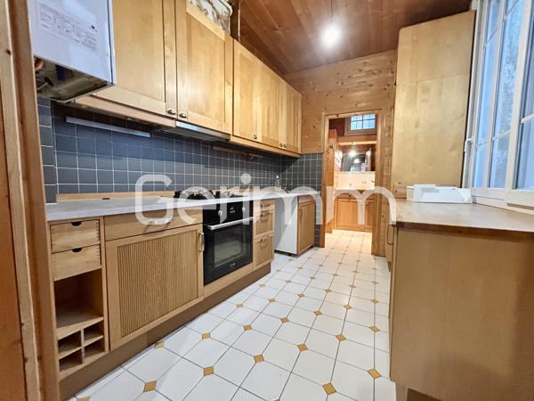 Location Appartement 3 pièces GRENOBLE (38000) - 15 Place Grenette - 71.87m² 1000 €/mois - Gerimm