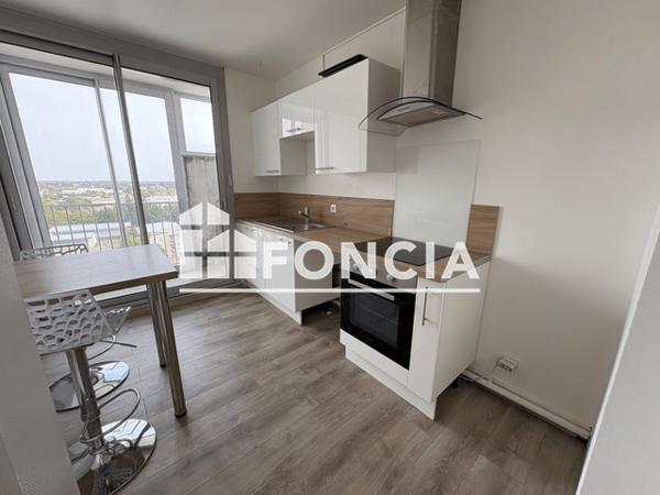 Location Appartement 3 pièces 61 m² - 2 RUE ARISTIDE BRIAND Bourg En Bresse 01000