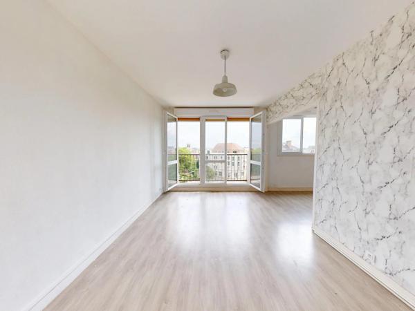 Appartement de Type T3 - Balcon & Ascenseur