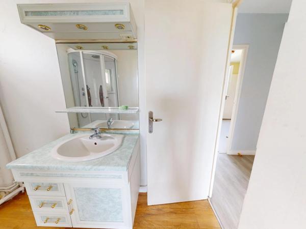 Appartement de Type T3 - Balcon & Ascenseur