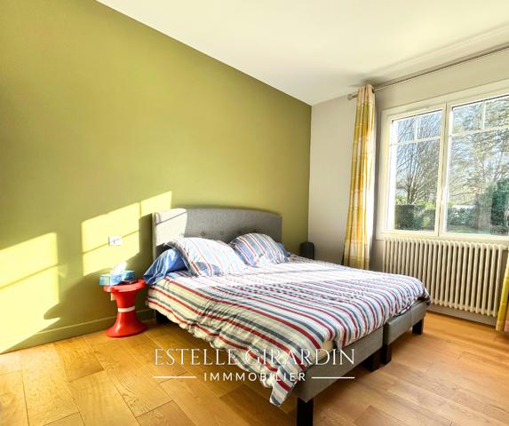 Demeure pleine de charme au coeur du Housseau