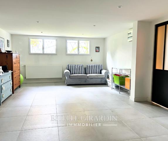 Demeure pleine de charme au coeur du Housseau