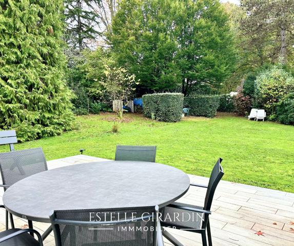 Demeure pleine de charme au coeur du Housseau