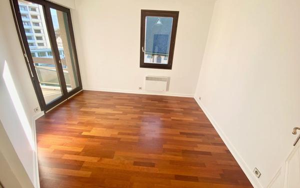 Appartement à louer    4 pièces •  Saint-Julien-en-Genevois