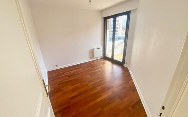 Appartement à louer    4 pièces •  Saint-Julien-en-Genevois