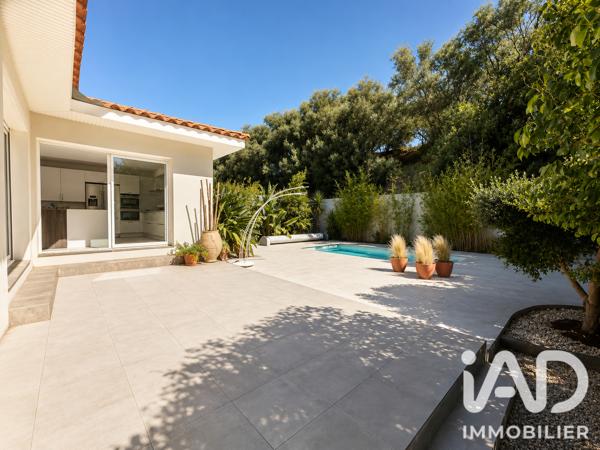 Maison à vendre 6 pièces 146 m² Villeneuve-de-la-Raho