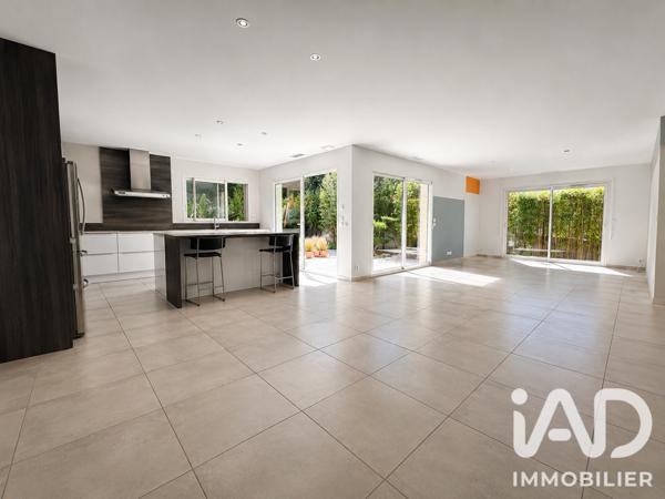 Maison à vendre 6 pièces 146 m² Villeneuve-de-la-Raho