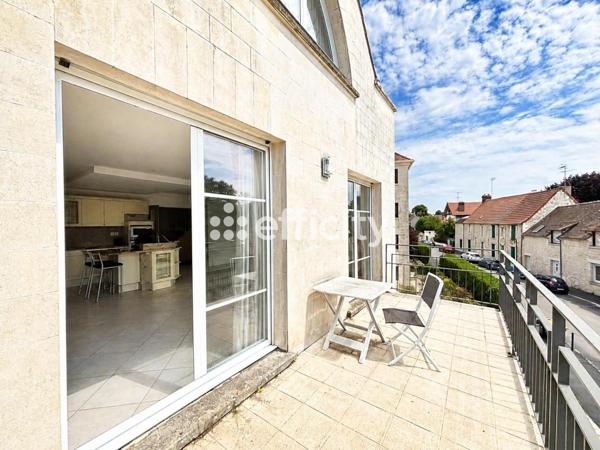 Appartement
         4 pièces
        - 103 m² 325 000 € *