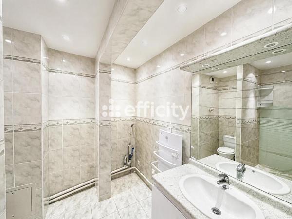 Appartement
         4 pièces
        - 103 m² 325 000 € *