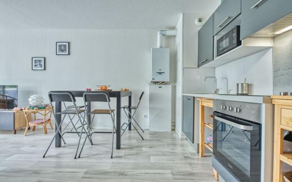 Appartement à vendre    3 pièces • 60,94 m2 Villenave-d'Ornon