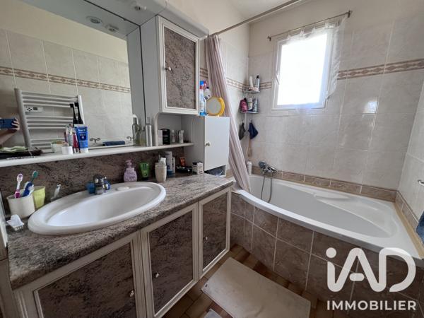 Maison à vendre 4 pièces 84,1 m² La Londe-les-Maures