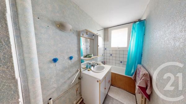 Appartement T3 à vendre  3 pièces - 63,77 m 2   COLOMIERS  - 31