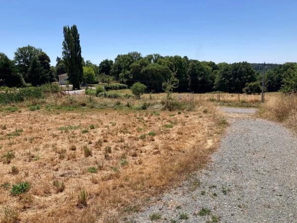 Terrain Constructible à Thiviers