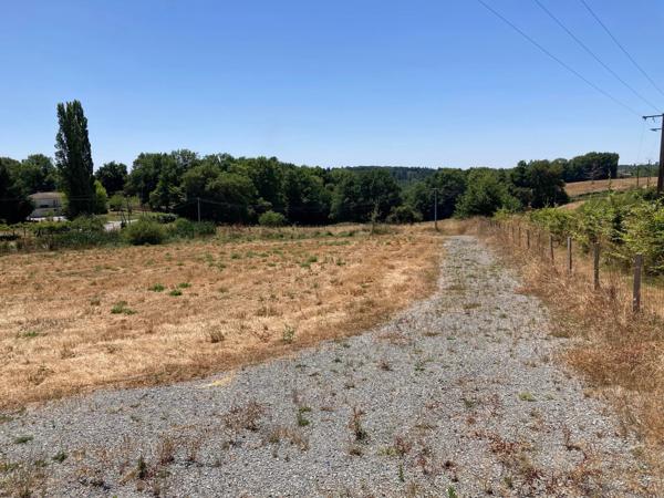 Terrain Constructible à Thiviers