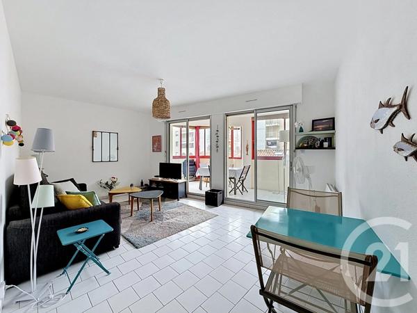 Appartement T2 à vendre  2 pièces - 48,67 m 2   SETE  - 34