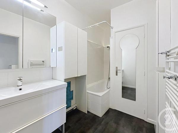 Appartement T2 à vendre  2 pièces - 48,67 m 2   SETE  - 34